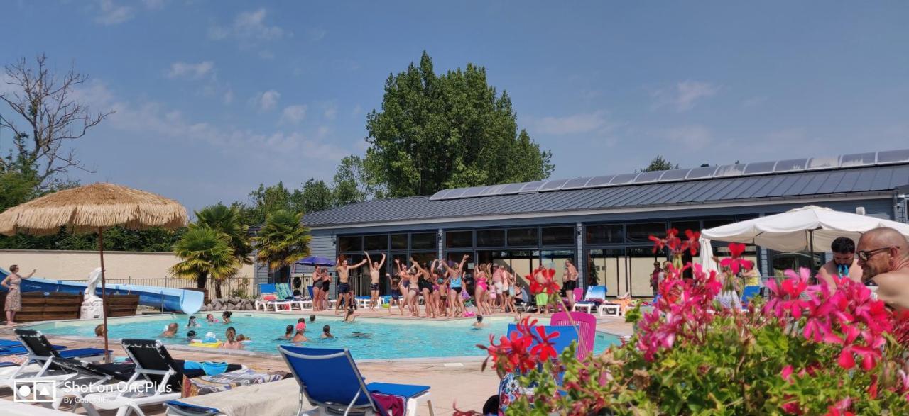 Camping La Haie Penee **** Ξενοδοχείο Saint-Quentin-en-Tourmont Εξωτερικό φωτογραφία