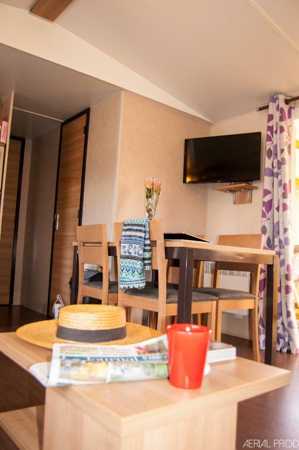 Camping La Haie Penee **** Saint-Quentin-en-Tourmont Εξωτερικό φωτογραφία